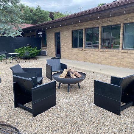 The Hemlock Inn Loudonville 외부 사진